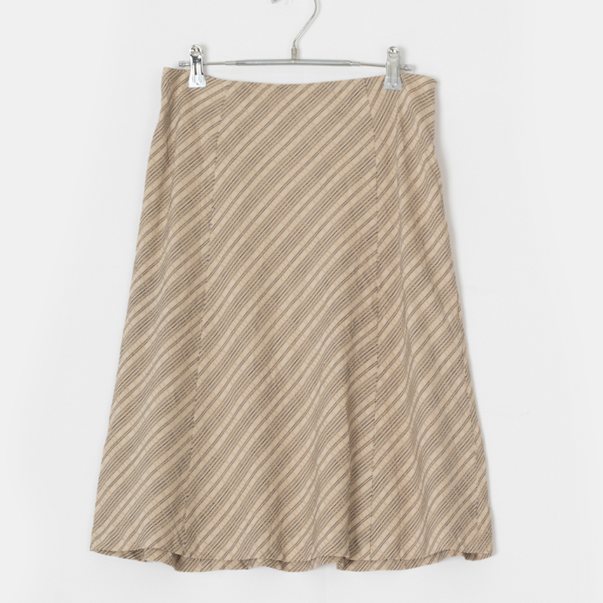 scapa ( 권장 L , made in japan ) wool silk skirt