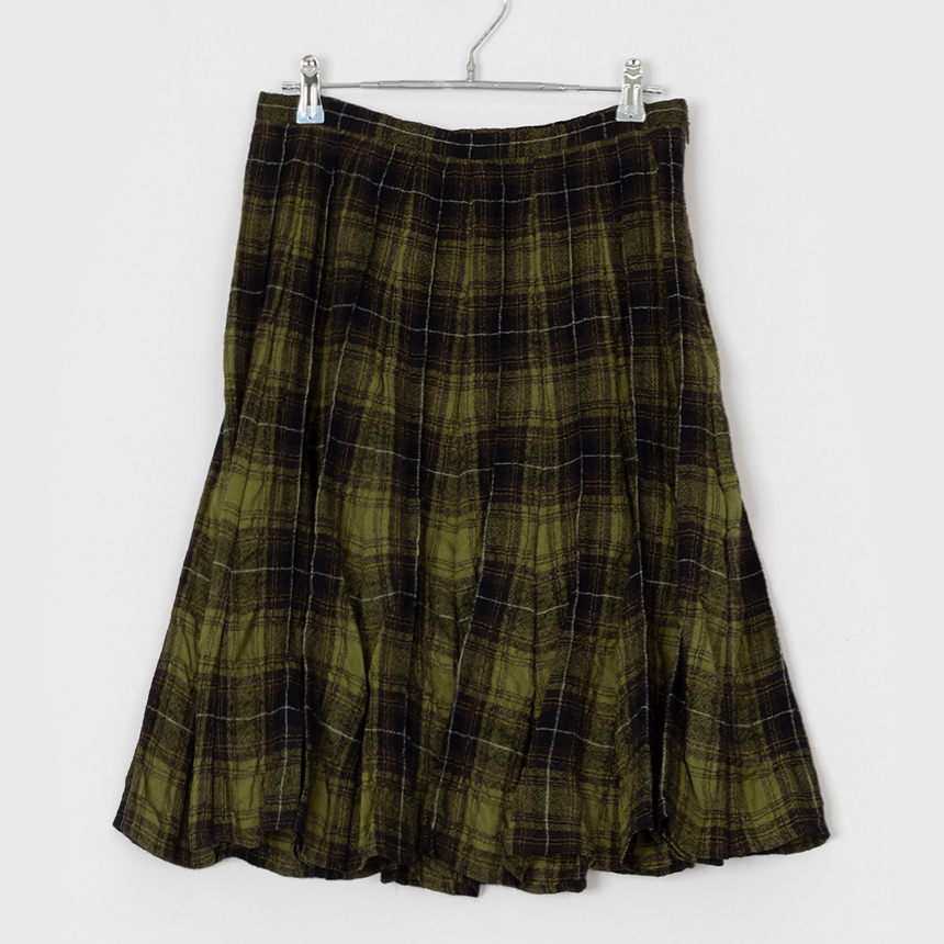 artisan ( 권장 L , made in japan ) wool skirt