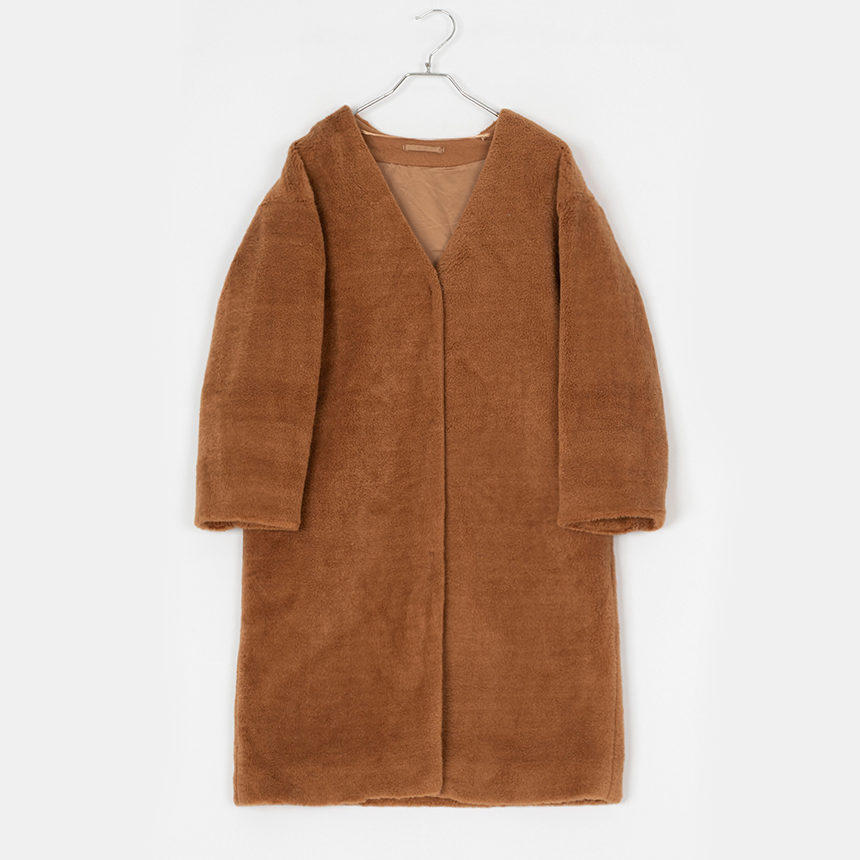 gu ( size : M ) coat